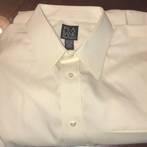 Jos A Bank Travelers Collection